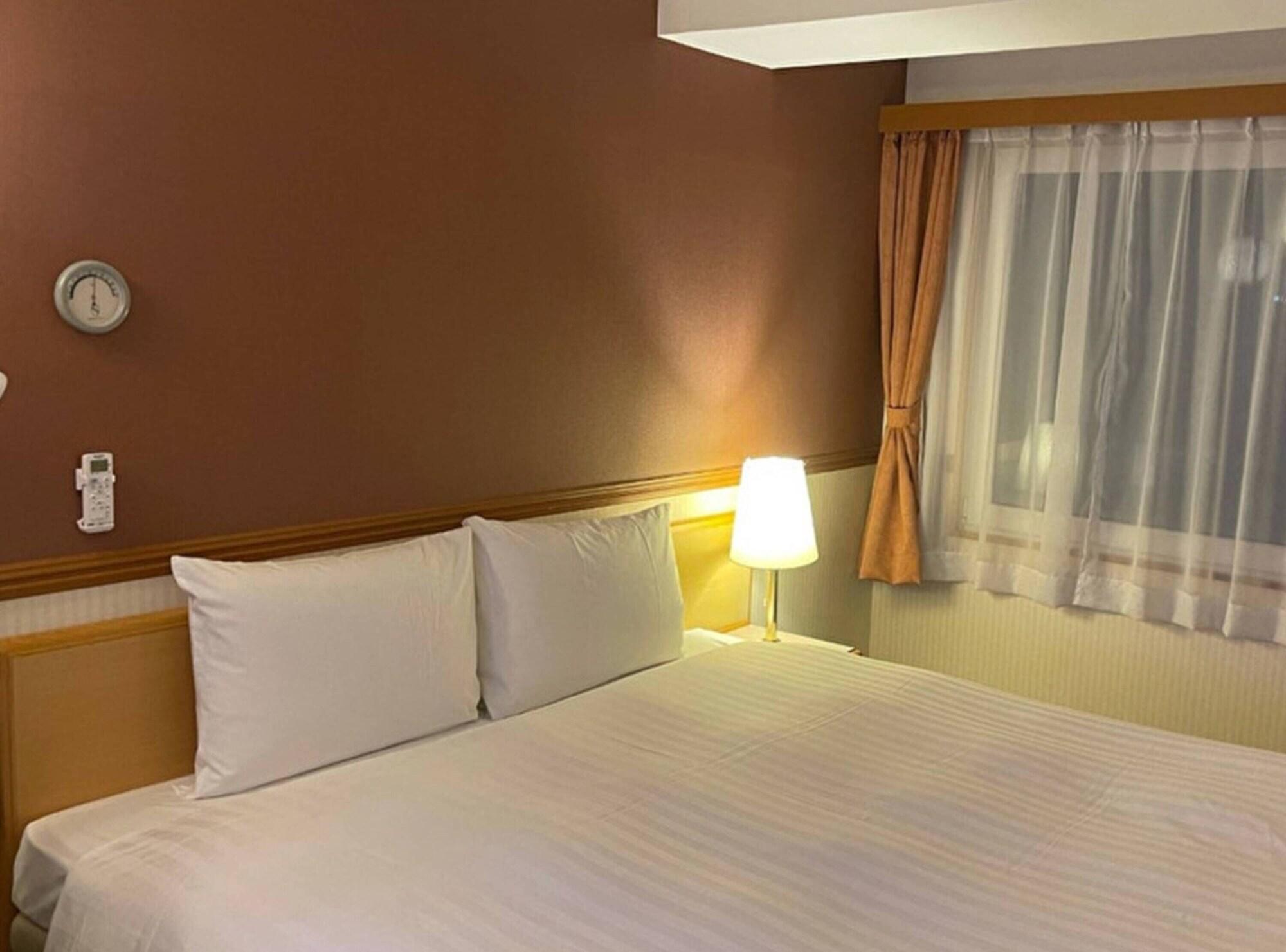 Toyoko Inn Kobe Minatogawa Koen Exterior foto